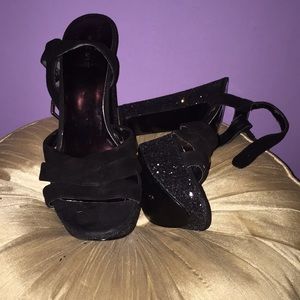 Sparkle black strap pumps